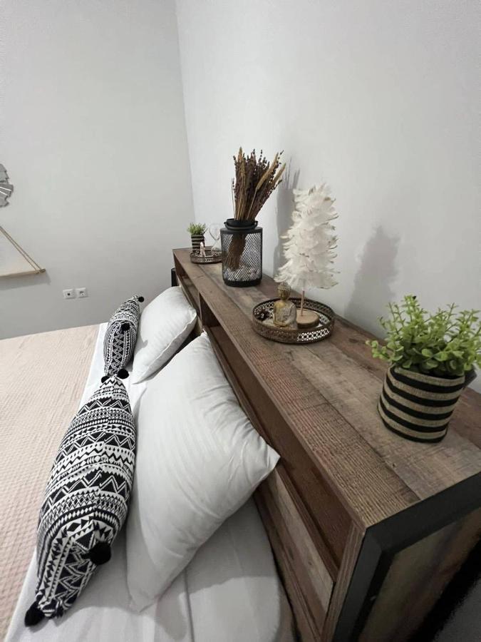 Beach Apartment Edem First Floor Perivólosz Kültér fotó