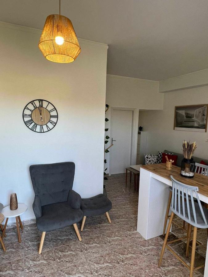 Beach Apartment Edem First Floor Perivólosz Kültér fotó