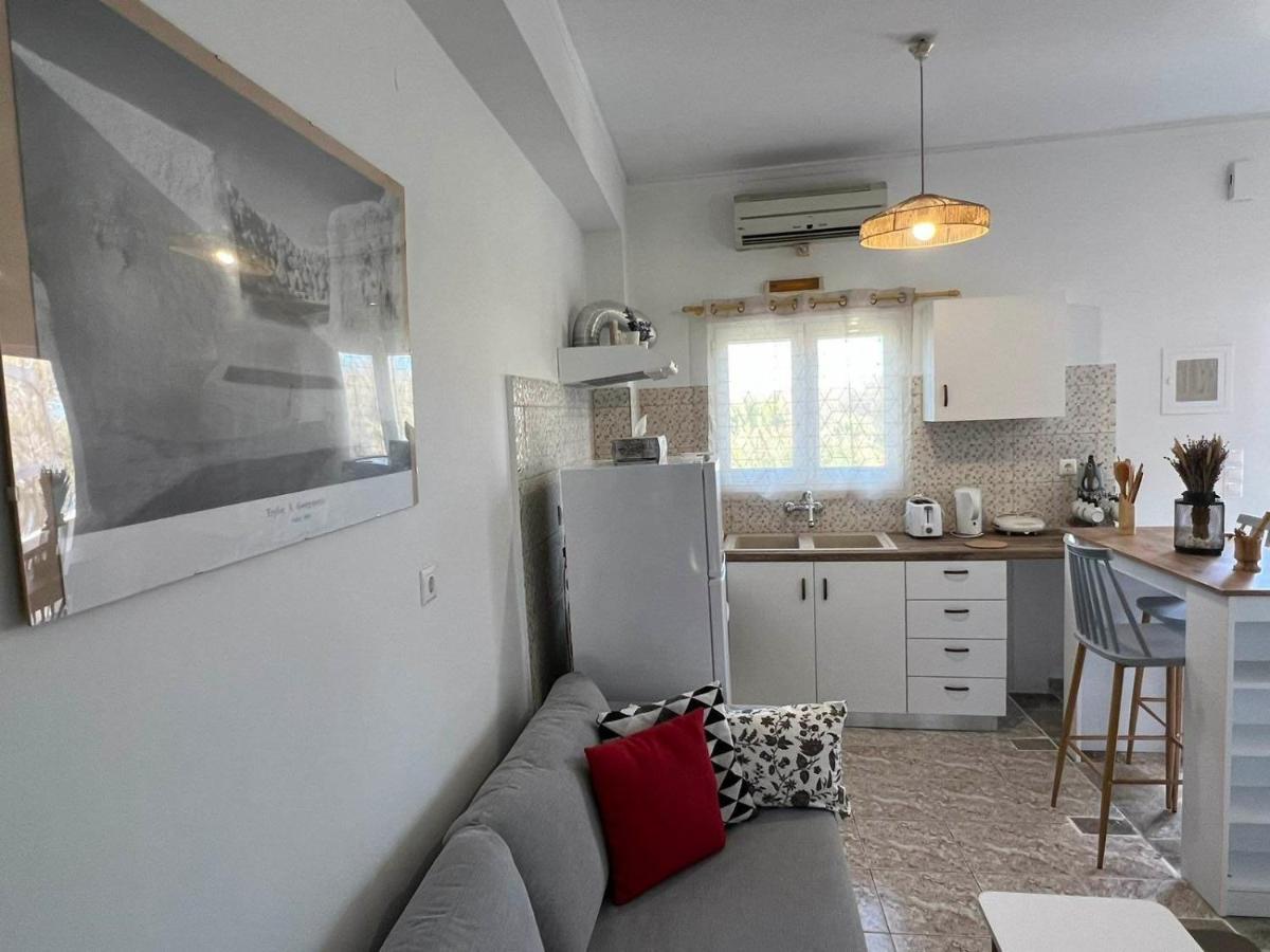 Beach Apartment Edem First Floor Perivólosz Kültér fotó
